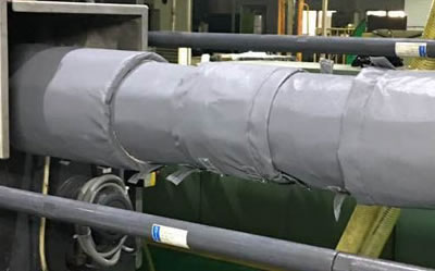 注塑機<a href=http://www.jiangyihua.com.cn/e/tags/?tagname=%E4%BF%9D%E6%B8%A9%E8%A1%A3 target=_blank class=infotextkey>保溫衣</a>的好處