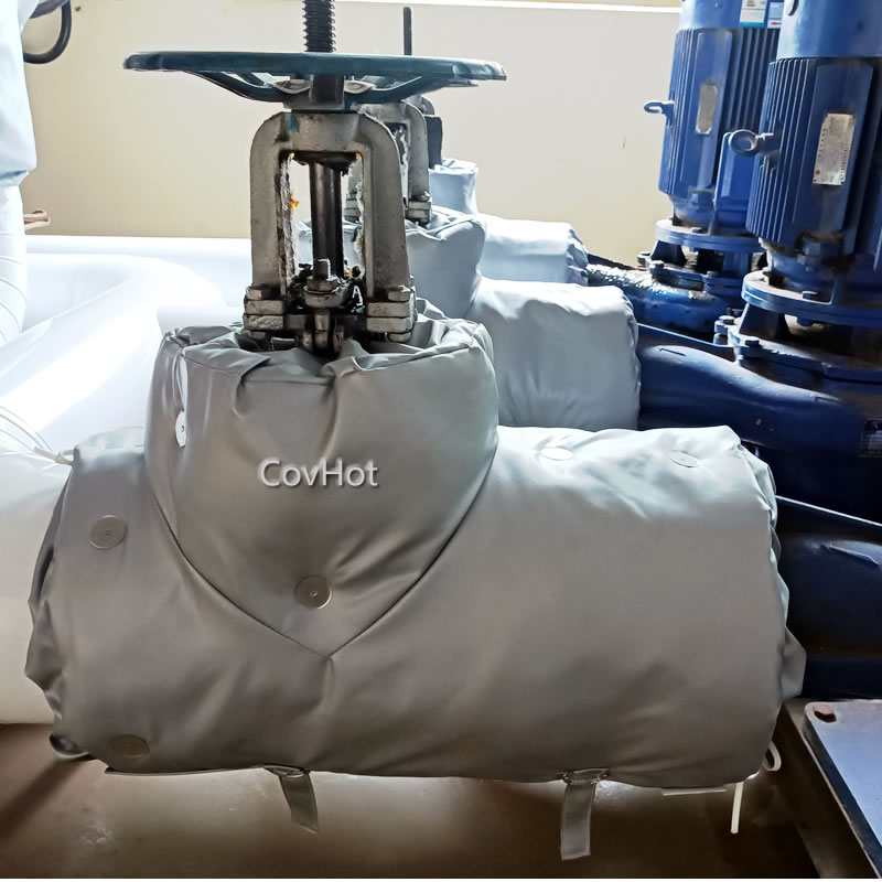 <a href=http://www.jiangyihua.com.cn/e/tags/?tagname=%E8%AE%BE%E5%A4%87%E4%BF%9D%E6%B8%A9 target=_blank class=infotextkey>設備保溫</a>套，油田<a href=http://www.jiangyihua.com.cn/e/tags/?tagname=%E8%AE%BE%E5%A4%87%E4%BF%9D%E6%B8%A9 target=_blank class=infotextkey>設備保溫</a>套