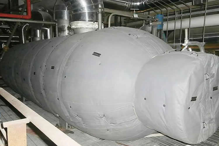 再沸器保溫,再沸器<a href=http://www.jiangyihua.com.cn/e/tags/?tagname=%E4%BF%9D%E6%B8%A9%E5%A5%97 target=_blank class=infotextkey>保溫套</a>,<a href=http://www.jiangyihua.com.cn/e/tags/?tagname=%E6%8D%A2%E7%83%AD%E5%99%A8%E4%BF%9D%E6%B8%A9 target=_blank class=infotextkey>換熱器保溫</a>