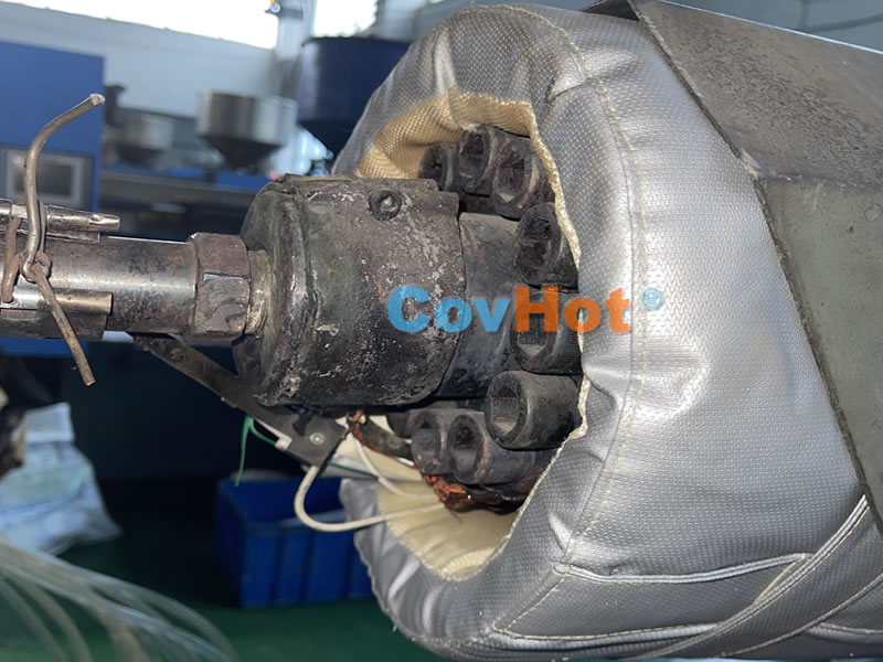 <a href=http://www.jiangyihua.com.cn/e/tags/?tagname=%E6%B3%A8%E5%A1%91%E6%9C%BA%E4%BF%9D%E6%B8%A9 target=_blank class=infotextkey>注塑機保溫</a>,炮筒<a href=http://www.jiangyihua.com.cn/e/tags/?tagname=%E4%BF%9D%E6%B8%A9%E5%A5%97 target=_blank class=infotextkey>保溫套</a>,方便檢修